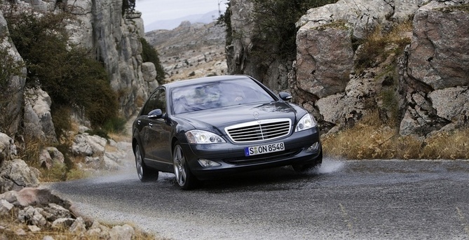 Mercedes-Benz S 320 CDI 4MATIC Mercedes-Benz S 320 CDI 4MATIC