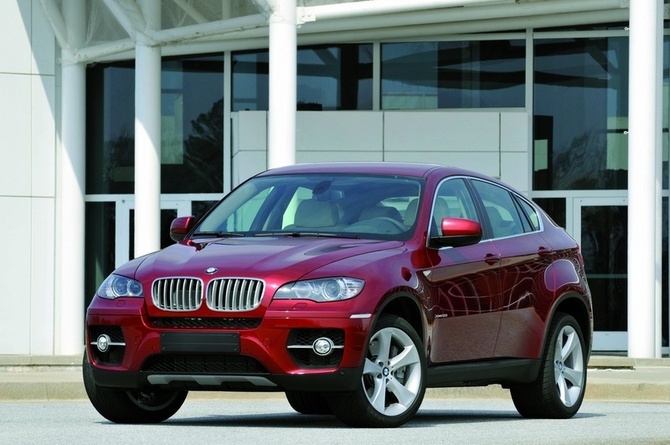 BMW X6 xDrive50i BMW X6 xDrive50i