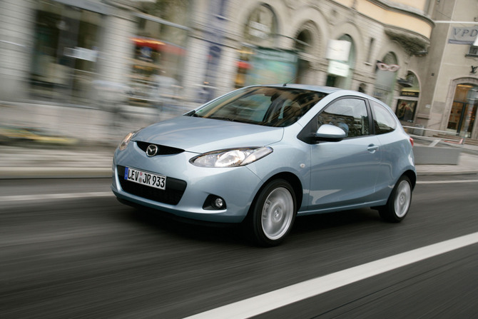 Mazda 2 MZ-CD 1.4 Comfort Mazda 2 MZ-CD 1.4 Comfort