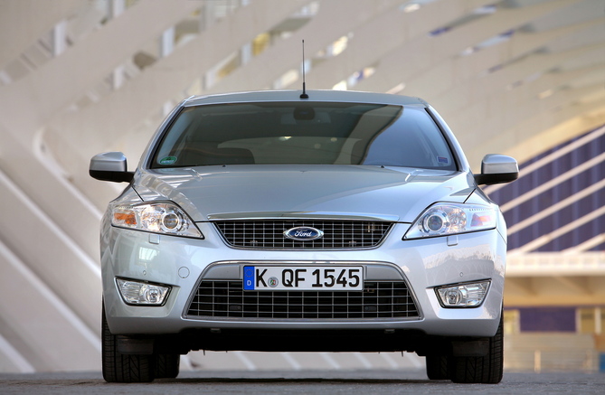 Ford Mondeo 2.0i EcoBoost PowerShift Titanium X Ford Mondeo 2.0i EcoBoost PowerShift Titanium X