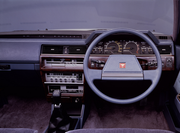 Nissan Bluebird Maxima Sedan V6 Turbo Legrand Nissan Bluebird Maxima Sedan V6 Turbo Legrand