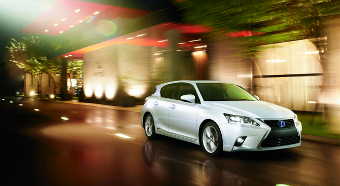 Attraktives Business-Paket für den neuen Lexus CT 200h Attraktives Business-Paket für den neuen Lexus CT 200h