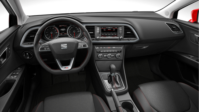 Neuer Seat Leon in Paris vorgestellt Neuer Seat Leon in Paris vorgestellt