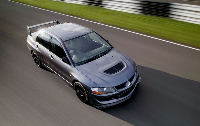 Mitsubishi Lancer Evolution VIII MR FQ400 Mitsubishi Lancer Evolution VIII MR FQ400