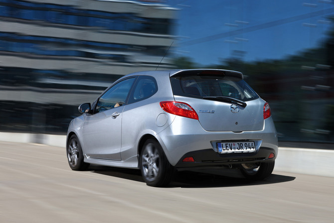 Mazda 2 MZR 1.3 Exclusive 86cv Mazda 2 MZR 1.3 Exclusive 86cv