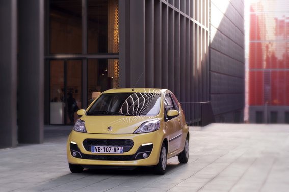 Peugeot 107 Envy 1.0i 2-Tronic Peugeot 107 Envy 1.0i 2-Tronic