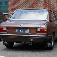BMW 525