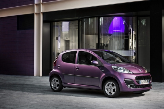 Peugeot 107 Active 1.0i 2-Tronic Peugeot 107 Active 1.0i 2-Tronic