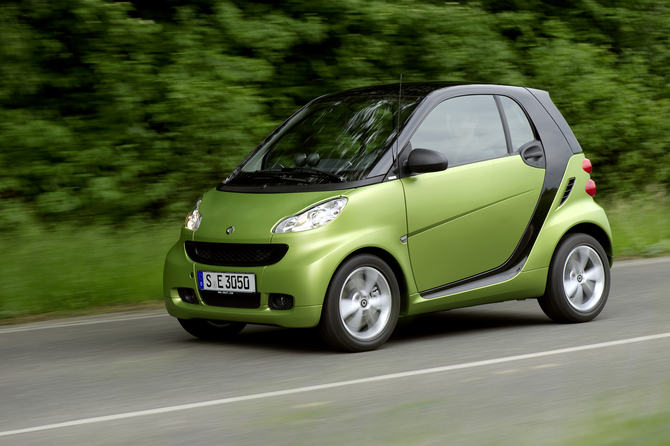 smart fortwo coupé cdi 54hp pure (FL) smart fortwo coupé cdi 54hp pure (FL)