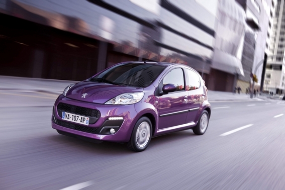 Peugeot 107 Envy 1.0i 2-Tronic Peugeot 107 Envy 1.0i 2-Tronic
