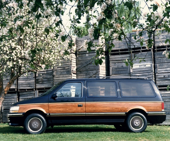 Chrysler Town & Country Chrysler Town & Country