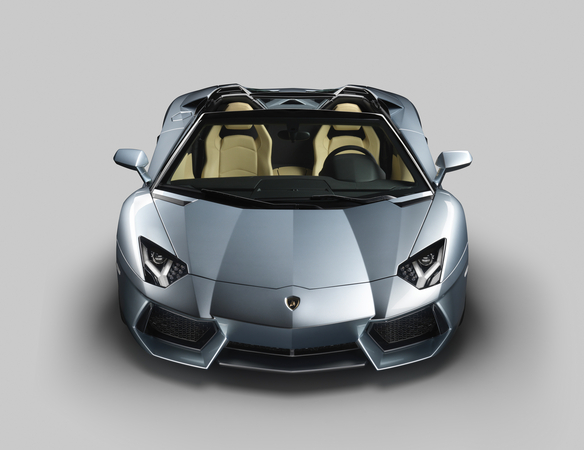 O modelo open-top da Lamborghini tem 700cv O modelo open-top da Lamborghini tem 700cv
