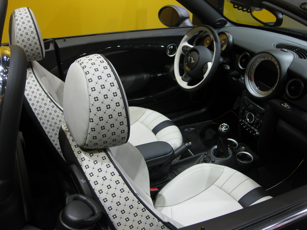 MINI (BMW) MINI Cooper S Roadster AT MINI (BMW) MINI Cooper S Roadster AT