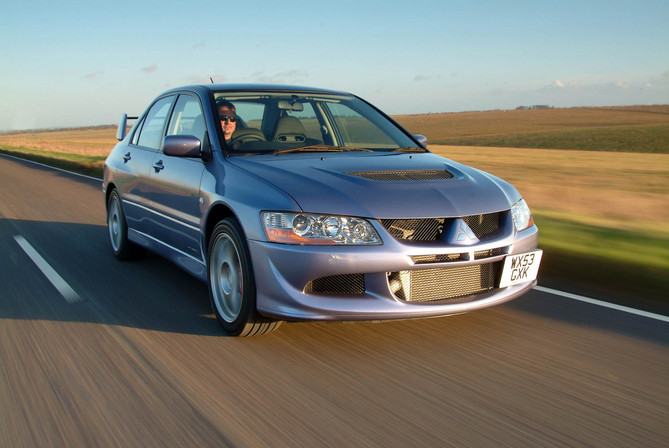 Mitsubishi Lancer Evolution VIII FQ330 Mitsubishi Lancer Evolution VIII FQ330