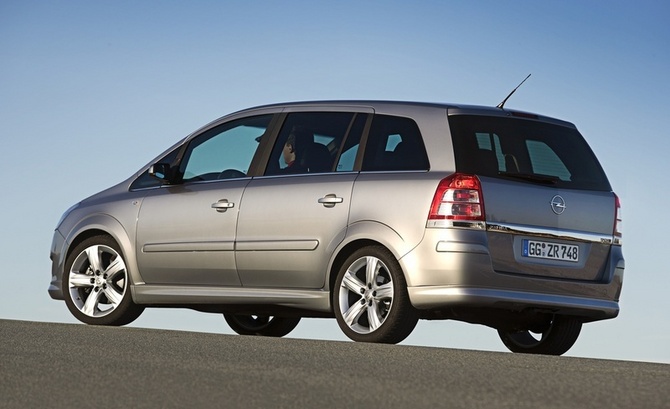 Opel Zafira 1.9 CDTI Automatic Opel Zafira 1.9 CDTI Automatic