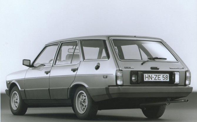 Fiat 131 Supermirafiori 2000 Panorama Fiat 131 Supermirafiori 2000 Panorama
