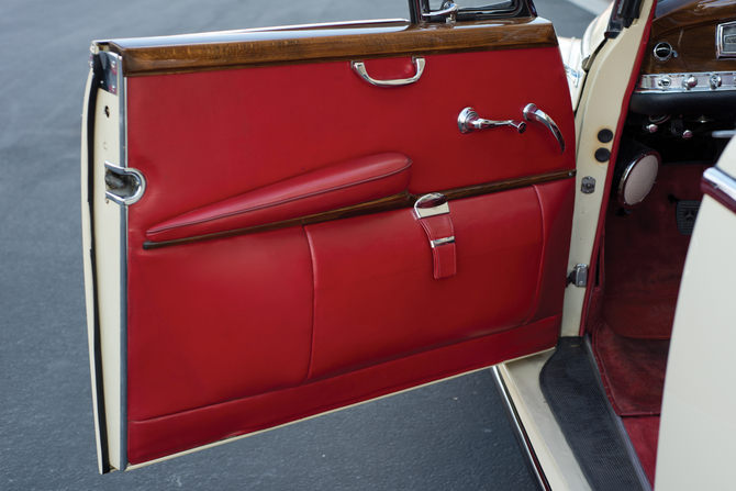 Mercedes-Benz 300 b Cabriolet D Mercedes-Benz 300 b Cabriolet D