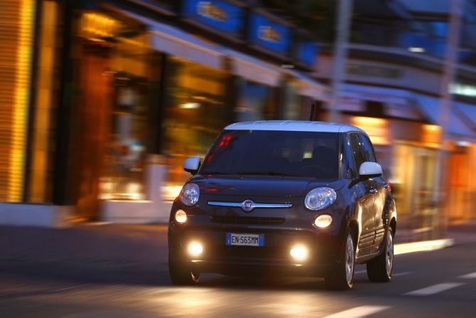 Fiat 500L 1.6 Multijet 16v S&S Pop Star Fiat 500L 1.6 Multijet 16v S&S Pop Star