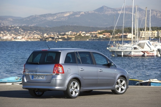 Opel Zafira 2.2 Opel Zafira 2.2