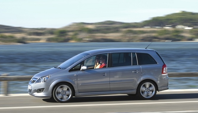 Opel Zafira 2.2 Automatic Opel Zafira 2.2 Automatic