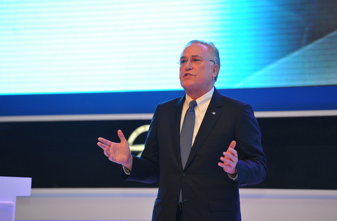 Bob Scovia heads GM's operations in Asia Bob Scovia heads GM's operations in Asia