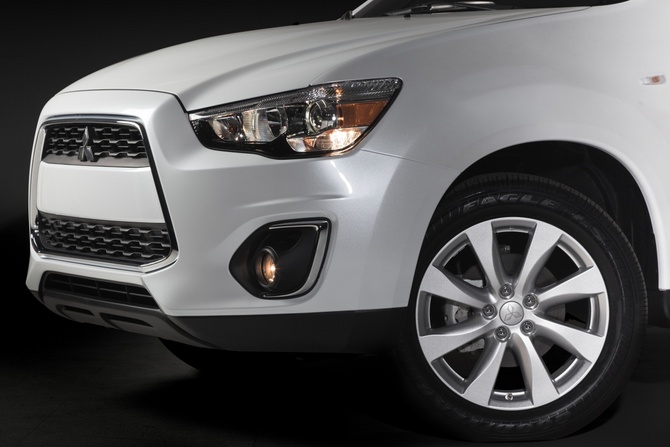Mitsubishi Outlander Sport Gets Revised for 2013 Mitsubishi Outlander Sport Gets Revised for 2013