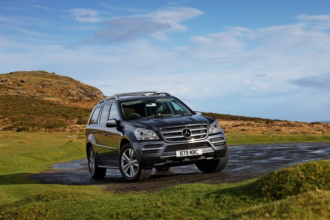 Mercedes-Benz GL 350 CDI BlueEfficiency 4Matic Mercedes-Benz GL 350 CDI BlueEfficiency 4Matic
