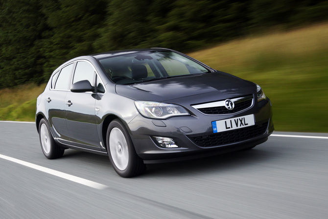 Vauxhall Astra Hatchback 1.6 Exclusiv (Auto) Vauxhall Astra Hatchback 1.6 Exclusiv (Auto)