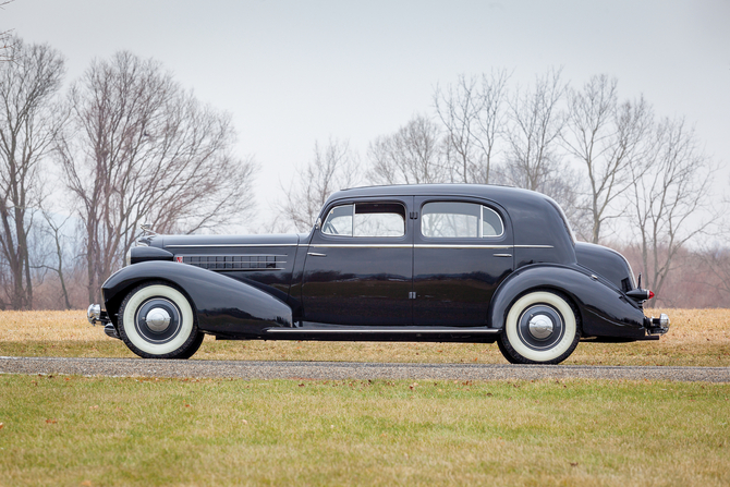 Cadillac Series 30 Five-Passenger Town Sedan by Fleetwood Cadillac Series 30 Five-Passenger Town Sedan by Fleetwood