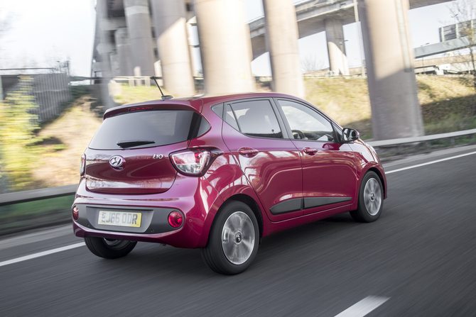 Hyundai i10 1.0 MPi Blue Style Hyundai i10 1.0 MPi Blue Style