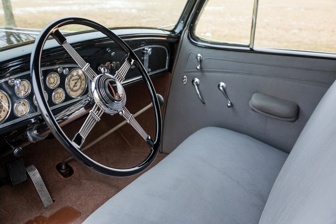 Cadillac Series 30 Five-Passenger Town Sedan by Fleetwood Cadillac Series 30 Five-Passenger Town Sedan by Fleetwood