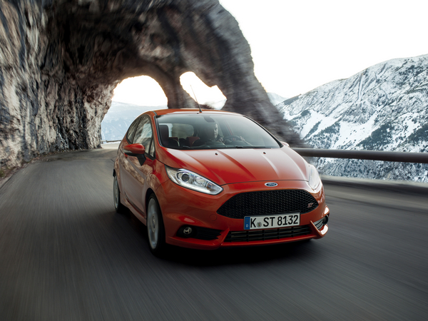 Ford Fiesta ST 1.6 EcoBoost Ford Fiesta ST 1.6 EcoBoost