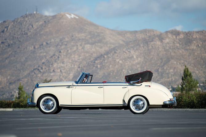 Mercedes-Benz 300 b Cabriolet D Mercedes-Benz 300 b Cabriolet D