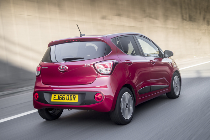 Hyundai i10 1.0 MPi Blue Urban Hyundai i10 1.0 MPi Blue Urban