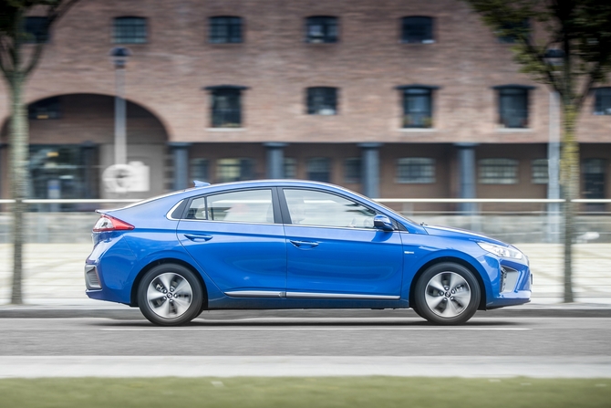 Hyundai Ioniq EV Hyundai Ioniq EV