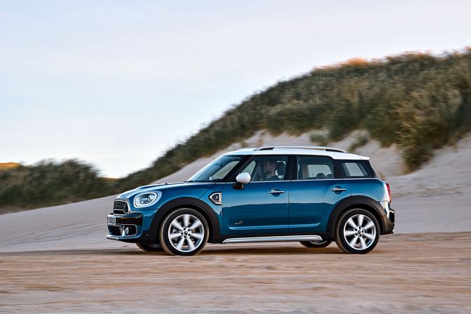 MINI (BMW) Cooper Countryman SD ALL4 MINI (BMW) Cooper Countryman SD ALL4