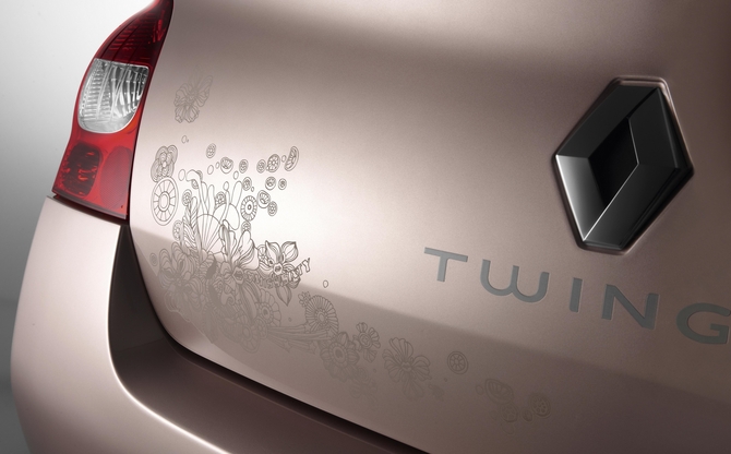 Renault Twingo 1.2 LEV 16V 75 Miss Sixty Renault Twingo 1.2 LEV 16V 75 Miss Sixty