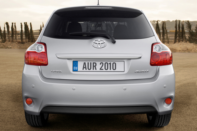 Toyota Auris 1.4 D-4D MM Exclusive Toyota Auris 1.4 D-4D MM Exclusive