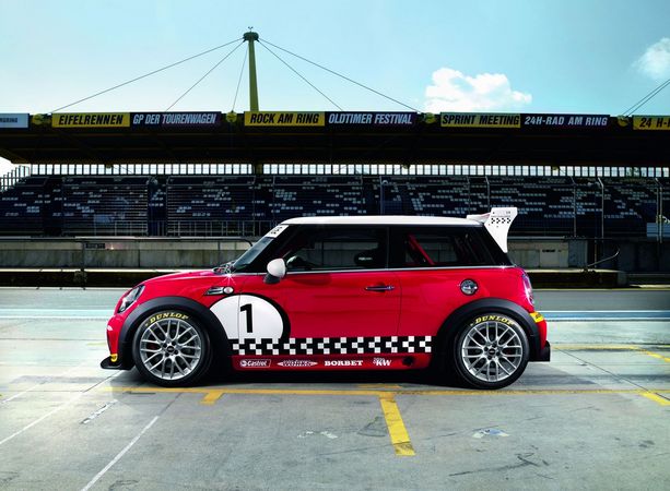 MINI (BMW) Cooper S John Cooper Works Challenge MINI (BMW) Cooper S John Cooper Works Challenge