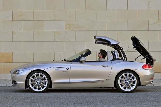 BMW Z4 sDrive35i Automatic BMW Z4 sDrive35i Automatic