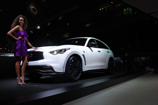 Infiniti FX Sebastian Vettel Infiniti FX Sebastian Vettel