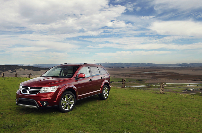 Dodge Journey SXT Getting Four-Cylinder Engine Option Dodge Journey SXT Getting Four-Cylinder Engine Option
