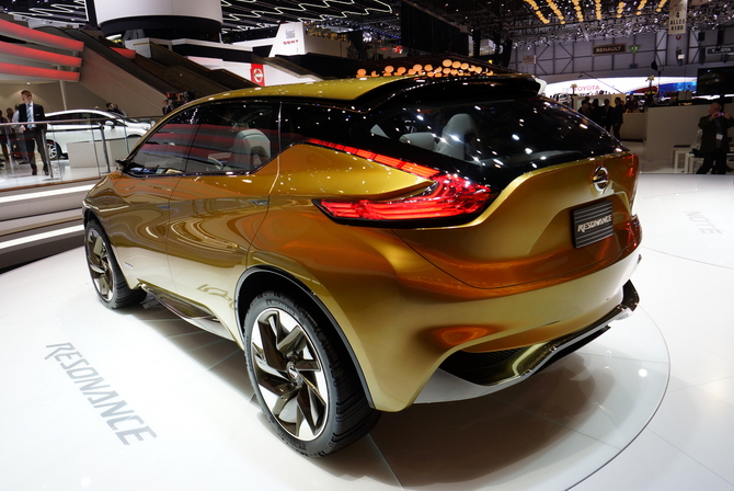Nissan Resonance Nissan Resonance