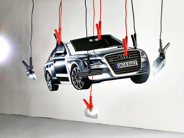 AUTOMOBILÉ AUTOMOBILÉ