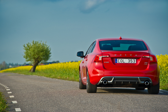 Volvo S60 D3 Start/Stop R-Design Volvo S60 D3 Start/Stop R-Design