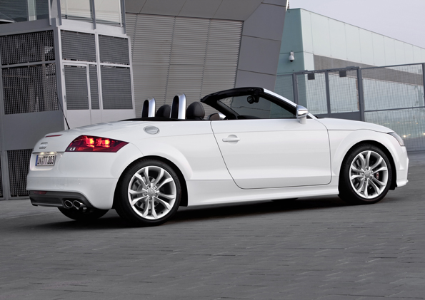 Audi TTS Roadster 2.0 TFSI Audi TTS Roadster 2.0 TFSI