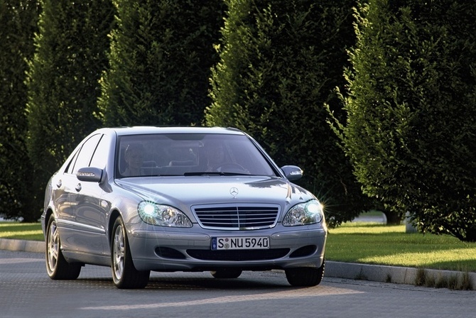 Mercedes-Benz S 500 Mercedes-Benz S 500