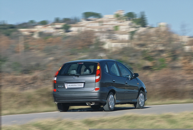 Nissan Almera Tino 1.8i Automatic Nissan Almera Tino 1.8i Automatic