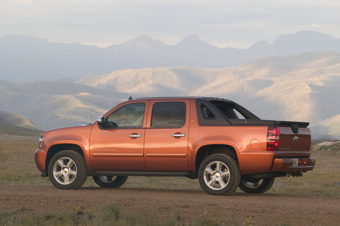 Chevrolet Avalanche LTZ 4WD Chevrolet Avalanche LTZ 4WD