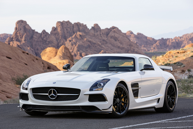 Nico Rosberg vai conduzir um SLS AMG Black Series Nico Rosberg vai conduzir um SLS AMG Black Series
